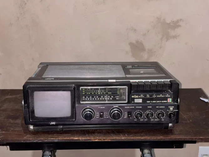 Radio JVC MODELO CX- 500 RARO