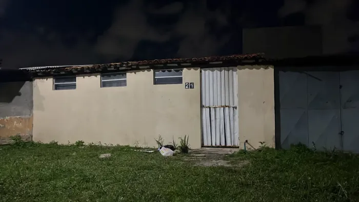 Vende-se casa