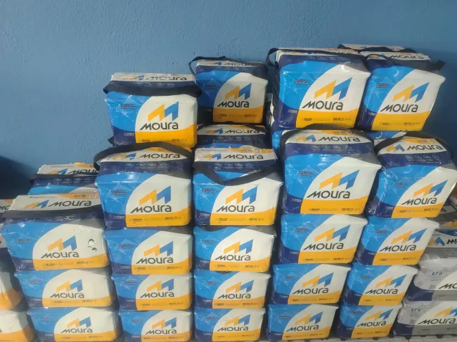 Bateria Moura 50 ou 60 Amperes - Entrega e instalação inclusa - Baterias 2 anos garantia