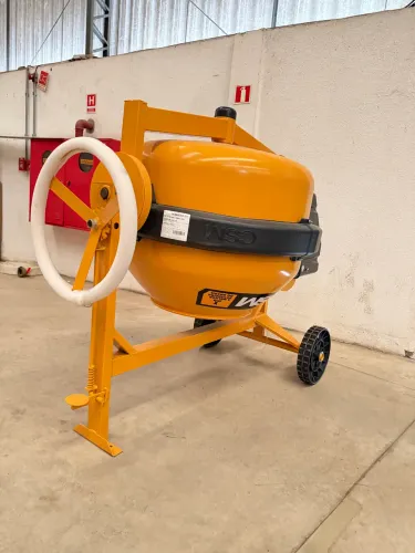 **Betoneira CSM 400L Monofásica 220V para Locação**