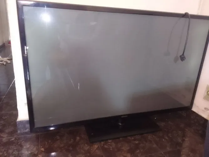 TV 52' SAMSUNG COM DEFEITO 