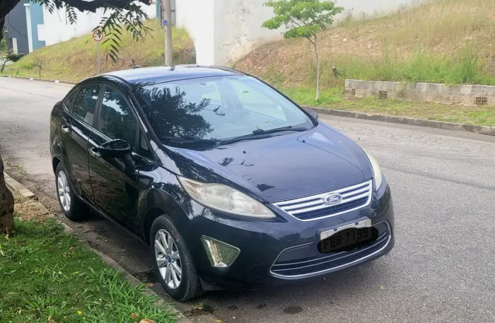 Ford Fiesta Sedan SE 1.6 16V Flex 4P 2011