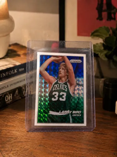 2013-14 Panini Prizm Basketball #232 ? Larry Bird Green Prizm, Boston Celtics.