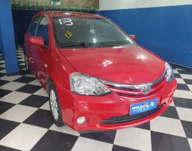 Toyota Etios XLS 1.5 Flex 16V 5P Mec. 2013
