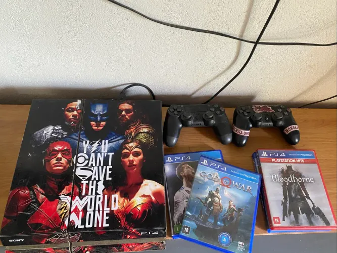 Vende se ps4