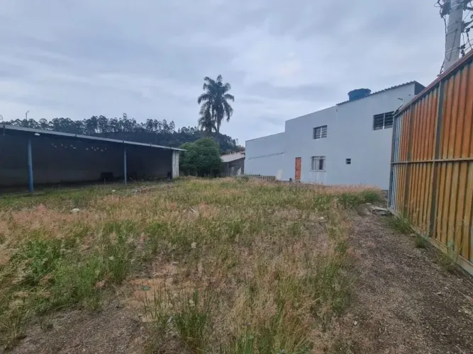 Ótimo Terreno á Venda na Rua Flademir Roberto Lopes