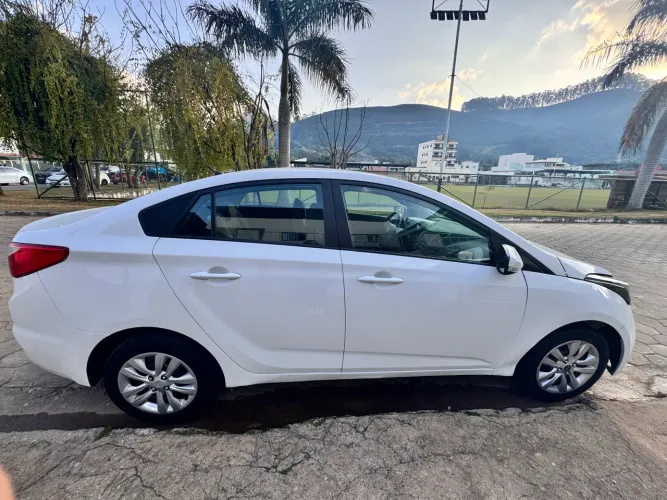Hyundai HB20S C.plus/c.style1.0 Flex 12V Mec. 4P 2017