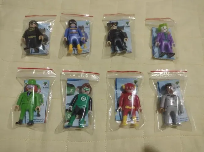 Playmobil DC Kinder Ovo (8 unidades).