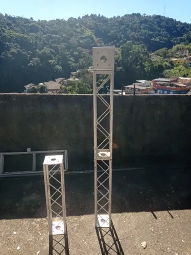 Torre de estrutura em alumínio reforçado 15x15
