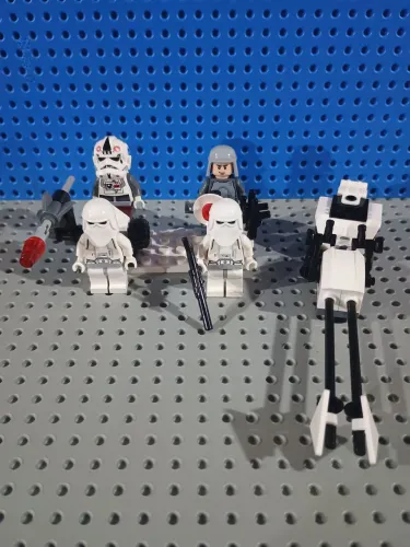 Lego Star Wars Snowtrooper Battle Pack 8084