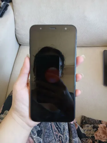 Samsung J6+ usado- Ainda funciona