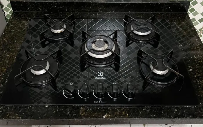 Cooktop 5 Bocas Electrolux com mesa de vidro<br>