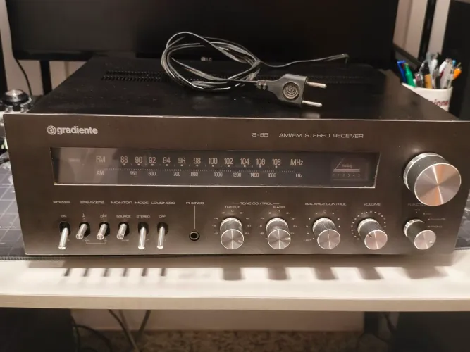 Receiver Gradiente S-95
