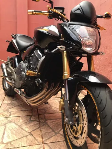 Hornet de quintal