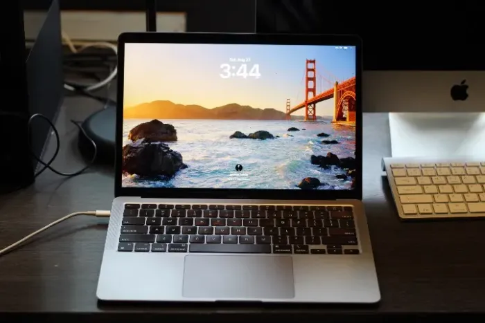 MacBook Air M1 256 Gb Bateria 90%