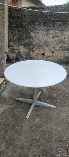 Mesa redonda branca