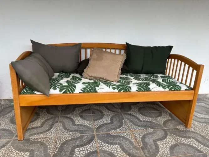 Bicama de solteiro de madeira 