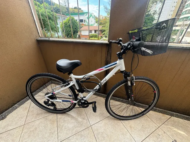Bike top de linha riverside! Semi nova