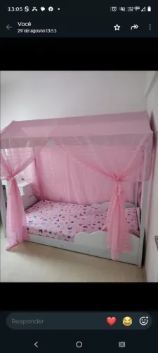 Cama montessoriana infantil