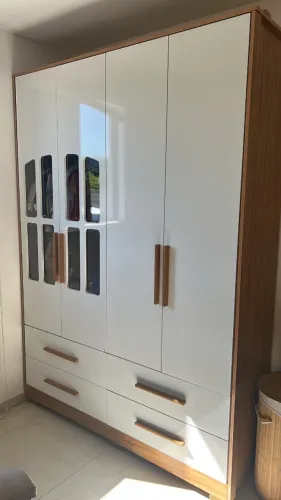 Guarda roupa infantil