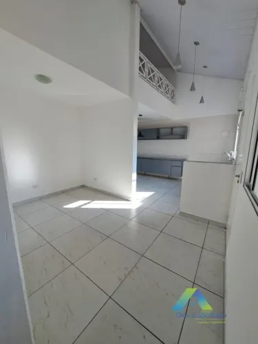 Casa para locação com 72m² na vila das Merces
