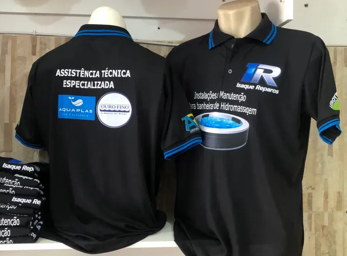 Camisas personalizadas e lisas
