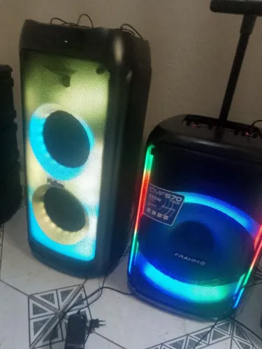 vendo essa caixa de som