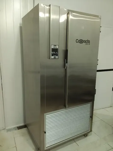 Ultracongelador Compacto Capacidade com 16 bandejas e congelamento de 25kg a 40kg/ciclo Mo
