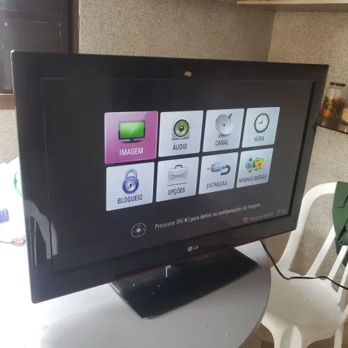 Tv lg 32 polegadas led digital com 2 hdmi USB não é smart