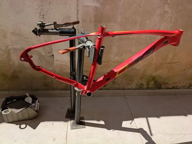Suporte de manutenção de bike 