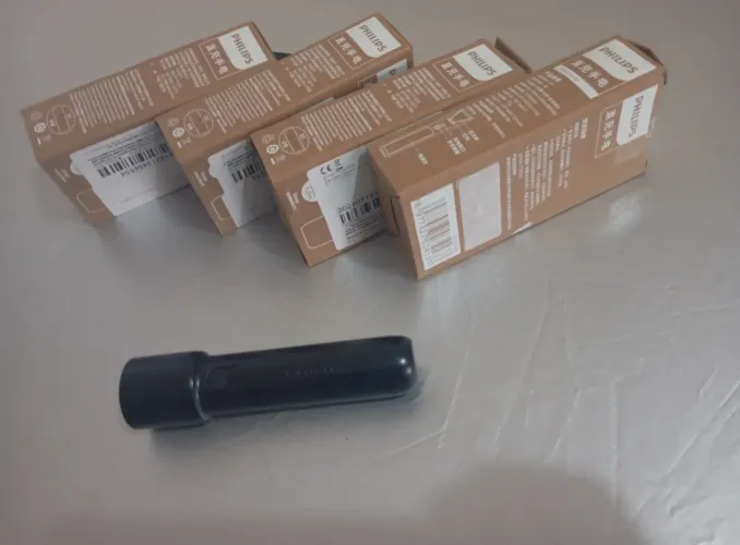 Lanterna Philips SFL1236 Recarregável USB-C - NOVA