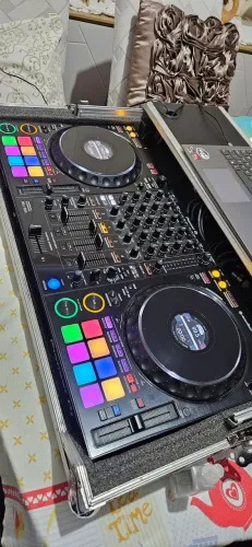 Controladora Pioneer DJ DDJ1000