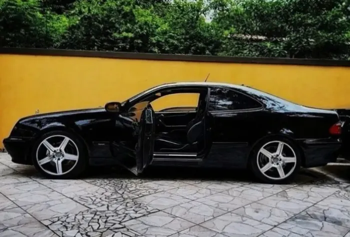 Mercedes-Benz CLK-320 Avantgarde 2002