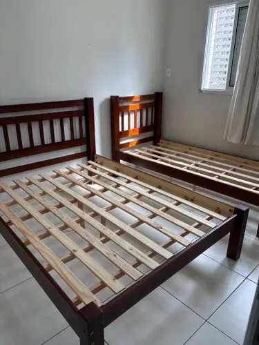 Cama casal madeira 