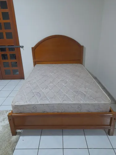 Vende se cama de casal