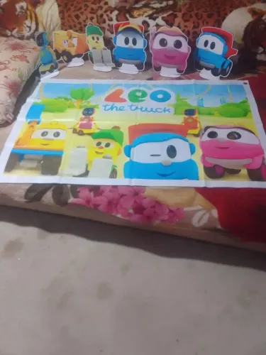 Moldura com o tema leo caminhão