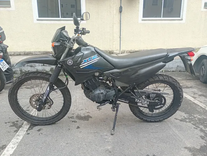 Vendo XTZ 125 bem conservada