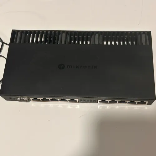 Roteador Bridge Mikrotik Rb4011igs+rm 10 Portas Gigabit