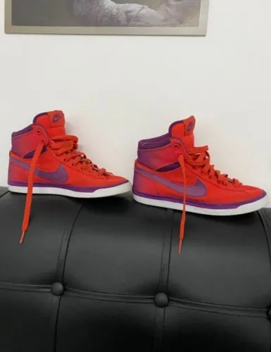 Tênis feminino Nike impecável
