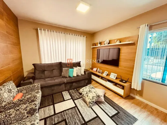 Balneário | Casa 3 quartos, sendo 1 suite