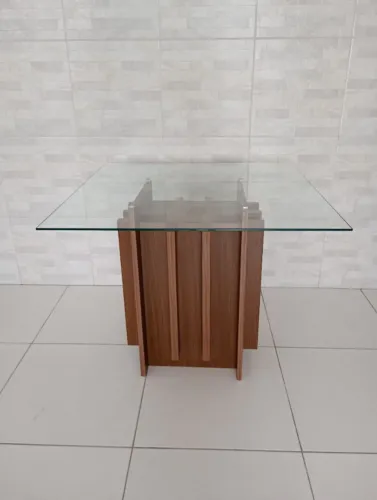 Mesa de jantar tampo de vidro