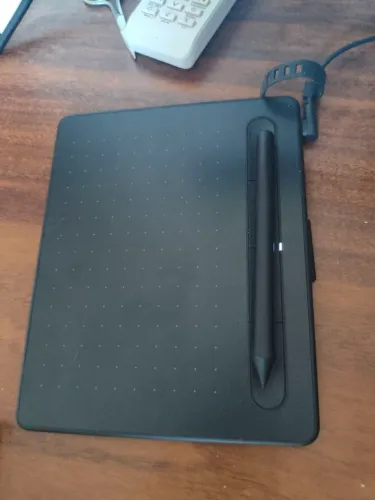 Mesa digitalizadora WACOM - 2 Meses de Uso