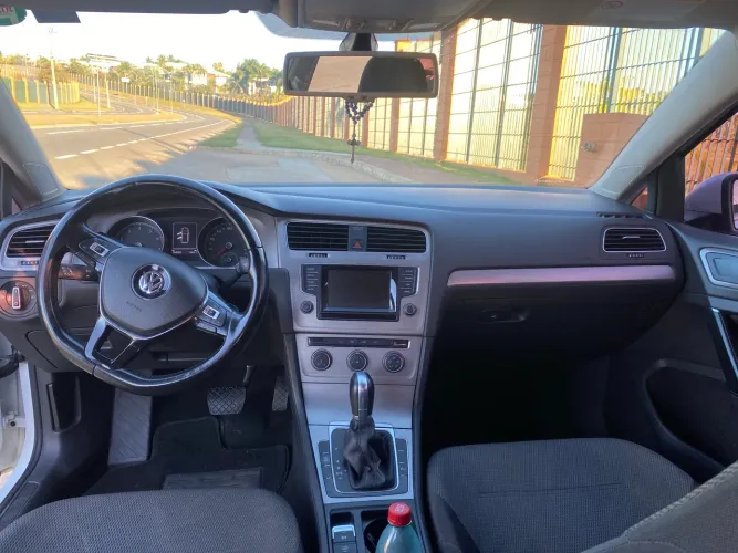 Volkswagen Golf Comfortline 1.4 TSI 140cv Aut. 2014