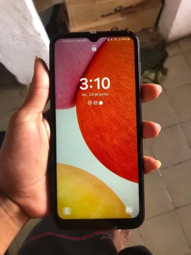 Samsung Galaxy A14 5G 128GB em bom estado e funcionando perfeitamente.