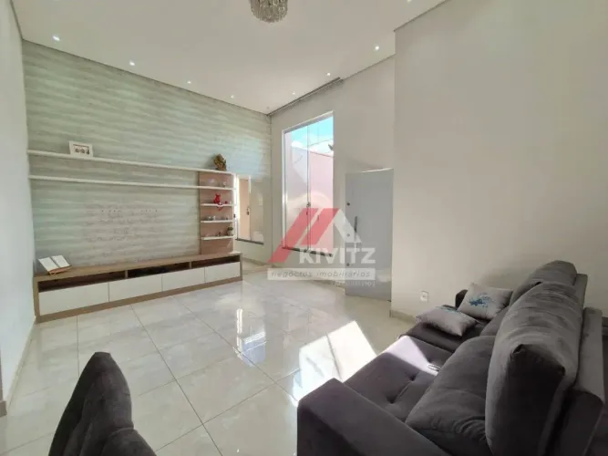 Casa com 3 dormitórios à venda, 106 m² por R$ 750.000,00 - Parque Universitário - American