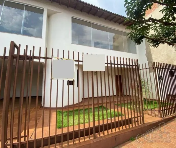 Casa com 3 dormitórios à venda, 253 m² por R$ 800.000,00 - Jardim Primavera - Cambara/PR