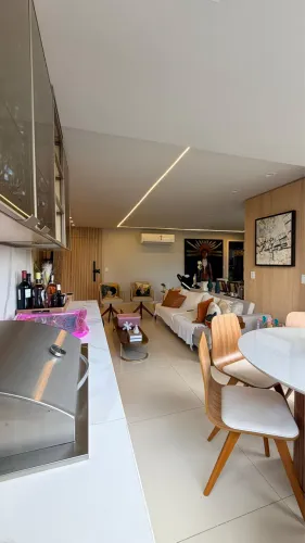 Apartamento à venda no Bairro Jóquei