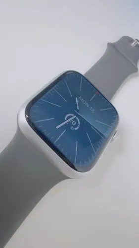 Apple Watch Series 9 (GPS) - 45mm Case - Aluminum 