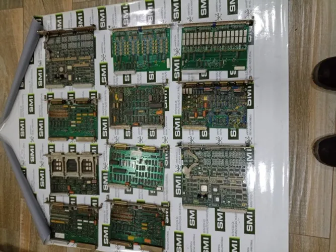 Placas de CNC  dos Sistemas 3T e Sistemas 300 Siemens