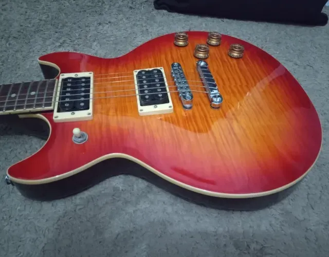 Guitarra Ibanez Double Cutaway AR 200 FM Artist Series